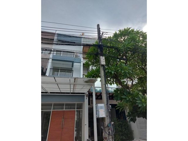 PT12 ขาย ให้เช่า โฮมออฟฟิศ 4 ชั้น ทาวน์อินทาวน์ ถนนศรีวรา ใกล้เลียบทางด่วน 280 ตรม. 6 ห้อง