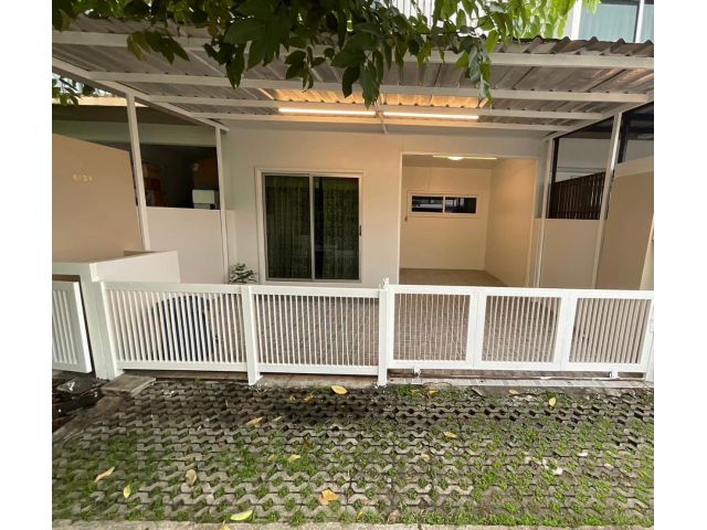 ให้เช่าทาวน์โฮม เดอะแพลนท์ ซิตี้  ลาดพร้าว 71 3ห้องนอน 2ห้องน้ำ