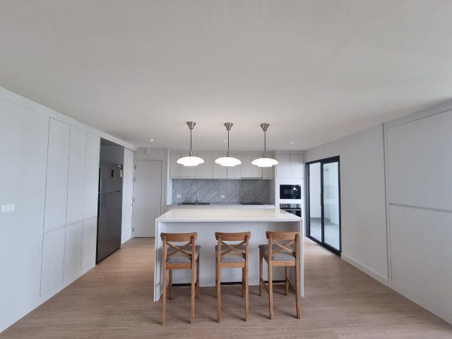 DS Tower 1 for rent 3 bedrooms 3 bathrooms 251 sqm. rental 120,000 baht/month