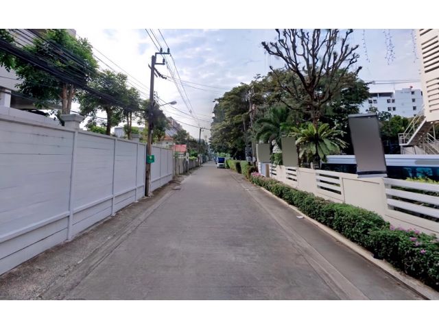 VLM 905  ขายที่ดิน ซอยรามคำแหง 42  แขวงหัวหมาก เขตบางกะปิ  เนื้อที่ 200 ตารางวา