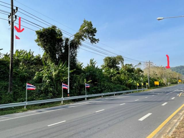 ขายที่ดินถลางหน้าติดถนนศรีสุนทร ใกล้วัดมาหนิก เนื้อที่ 11 ไร่เศษ ขาย 13.5 ล้านต่อไร่