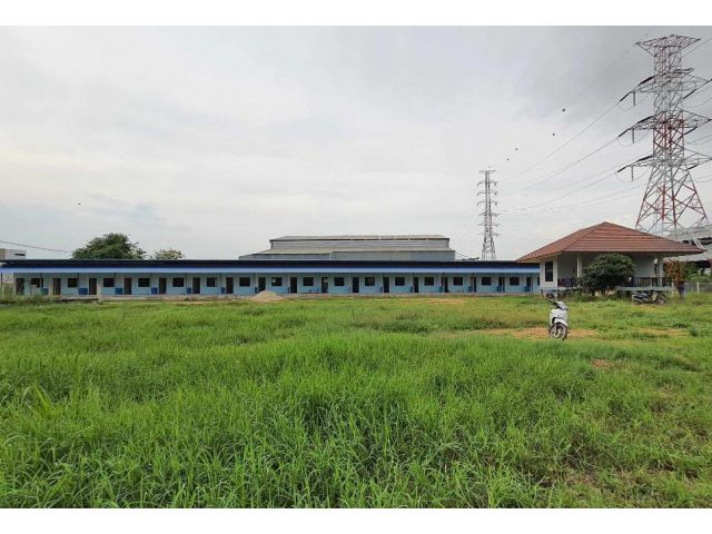ขายที่ดินพร้อมบ้าน 2 หล้ง ห้องเช่า 17 ห้อง