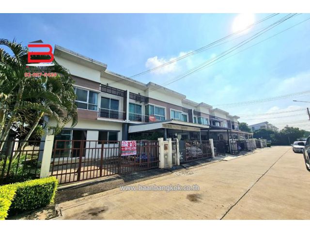ทาวน์โฮม หมู่บ้าน โนโว วิลล์ วงแหวน-บางใหญ่ เนื้อที่ 28.5 ตรว. ถนนกาญจนาภิเษก อ.บางบัวทอง จ.นนทบุรี