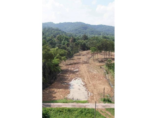 ที่ดินเนินเขาติดลำธารติดถนน2ด้าน 480ตรว. ขาย 2.8ล้าน ต.เขาเพิ่ม อ.บ้านนา จ.นครนายก - ที่ดินโฉนดครุฑแดงพร้อมโอน ล้อมรอบไปด้วยหุบเขา