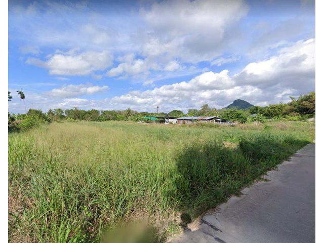 ขายที่ดินบางเสร่ถมแล้ว 4 ไร่ ติดถนนคอนกรีต วิวเขา ใกล้ถนนเส้นสุขุมวิท 3 - 2.5 กม. สัตหีบ จ.ชลบุรี
