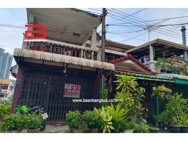 ทาวน์เฮาส์ ซอยพหลโยธิน 47 หลังมุม เนื้อที่ 17.4 ตรว. ถนนพหลโยธิน เขตจตุจักร