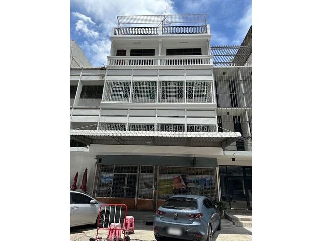 PT12 ให้เช่า อาคารพาณิชย์ 5 ชั้น 544 ตรม. ถนนพระราม 4 ใกล้ MRT คลองเตย ทำเลดีเหมาะทำโฮมออฟฟิศ เดินทางสะดวก