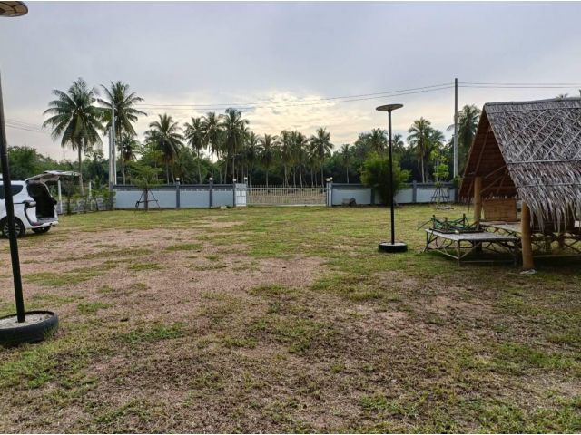 ขายที่ดิน 200 ตรว. หลังสำนักงานที่ดินศรีราชา ถมแล้วพร้อมสร้างบ้านได้เลย