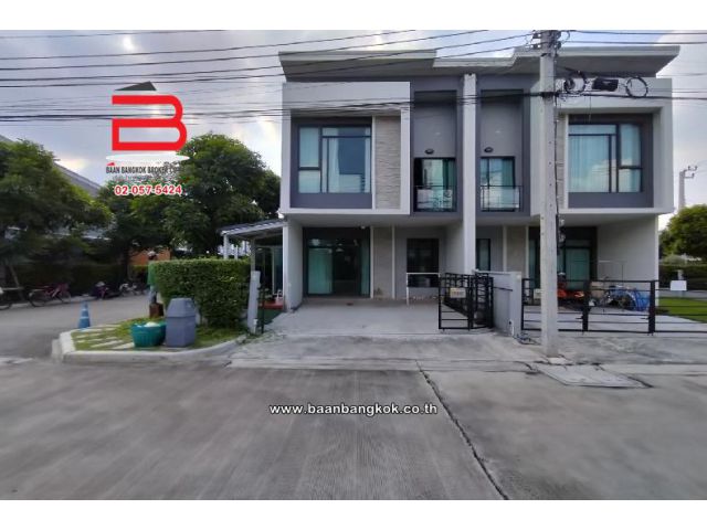 ทาวน์โฮมแฝด แกรนด์ พลีโน่ วัชรพล-สุขาภิบาล 5 ซ.68 เนื้อที่ 28.4 ตรว. ถ.สุขาภิบาล 5 เขตสายไหม