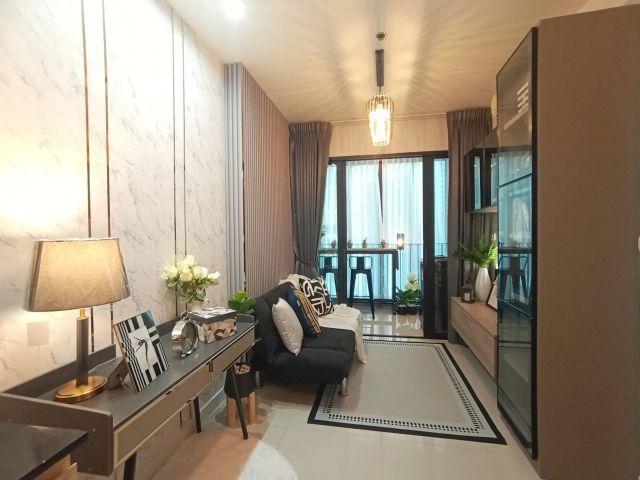 Ideo Huaikhwang for sale 1 bedroom 1 bathroom 35 sqm. selling 3.59 mil baht