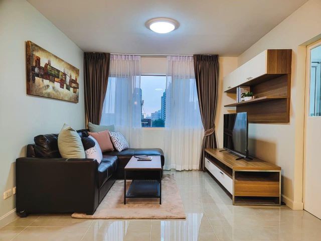 Condo One Thonglor for rent and sale 1 bedroom 1 bathroom 50 sqm. rental 22,000 baht/month selling 4.5 mil baht