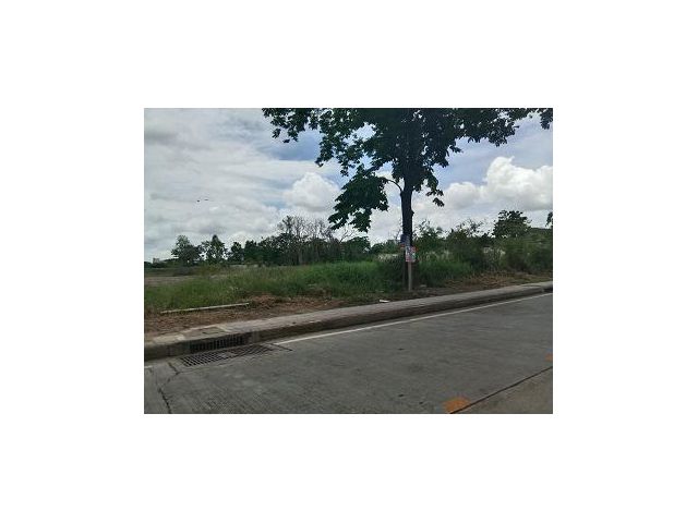 ที่ดินถนนบรมฯใกล้สายใต้ใหม่ เนื้อที่4ไร่ ถนนกว้างเข้าออกสะดวก.