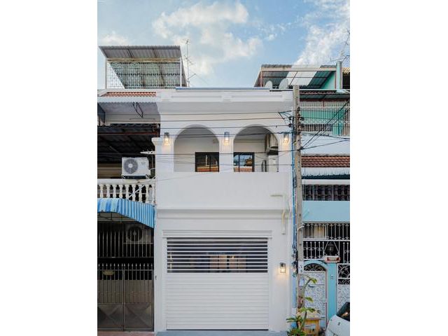 PP147 ขายทาวน์โฮม Townhome 3 ชั้นครึ่ง เจริญกรุง 107 ใกล้ห้างเอเชียทีค รีโนเวทใหม่ทั้งหลัง
