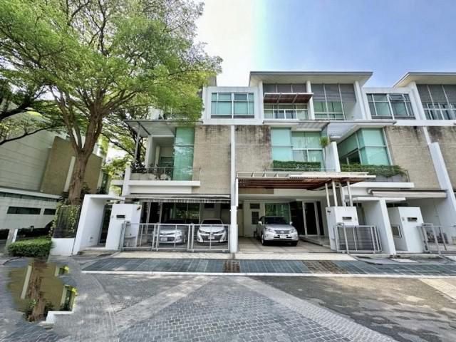 ขายทาวน์โฮม 4 ชั้น เล่นระดับ The Landmark Residence ลาดพร้าว-รัชดา โซนหน้า ตกแต่งครบ ใกล้ MRTลาดพร้าว, ที่ดิน: 40.3 ตร.ว