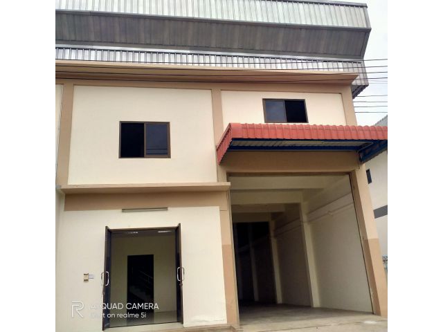 AR007 โรงงานให้เช่าพร้อมโกดังสามารถเข้าใช้พื้นที่เพื่อทำประโยชน์ได้เลย ขนาด 400 ตร.ม เดินทางสะดวก สมุทรสาคร