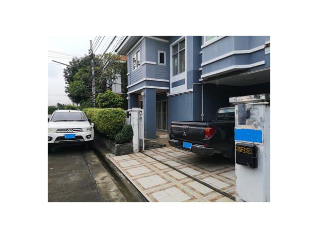 เจ้าของขายเองบ้านแฝด สไตล์บ้านเดี่ยว หมู่บ้านอิมพีเรียล ลากูนา บางบัวทอง