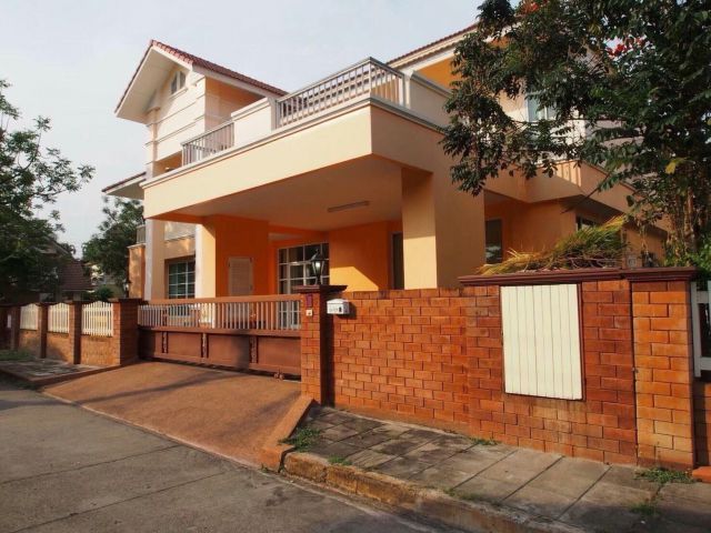 บ้านเดี่ยวหมู่บ้านล้านาธารา เชียงใหม่
