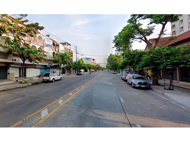 VLM 911  ขายที่ดิน ซอยลาดพร้าว 71 แขวงสะพานสอง เขตวังทองหลาง   เนื้อที่ 1 ไร่