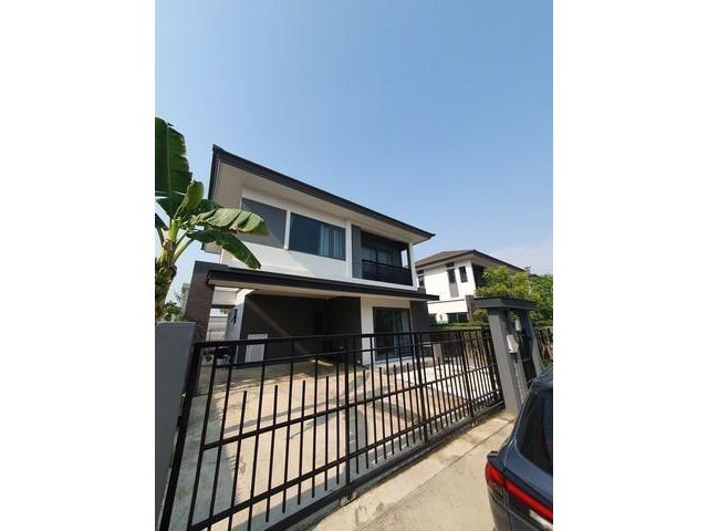 PT12 ขายบ้านเดี่ยว โครงการ บริทาเนีย บางนา กม.12 Britania Bangna KM.12 เดินทางสะดวก ใกล้เมกกะบางนา ทิศใต้ ซ.สุขาภิบาล 6