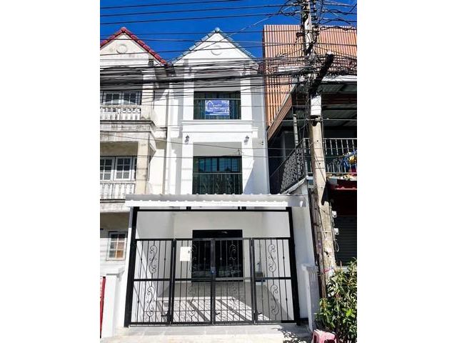 PT12 ขาย ทาวน์โฮม 3 ชั้น หมู่บ้าน ชลดดา ซอยสายไหม 34 รีโนเวทเปลี่ยนโฉมใหม่ ใกล้ตลาดเอซีสายไหม เขตสายไหม
