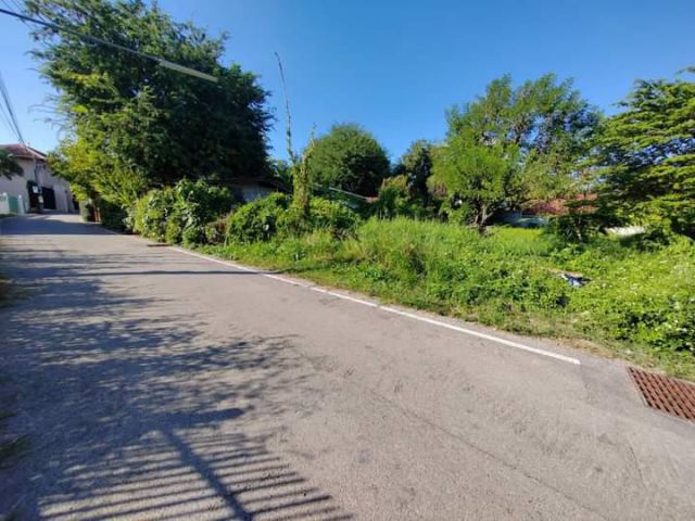 ขายที่ดินตำบลสุเทพบ้านสายลมจอยติดถนนพร้อมโอน