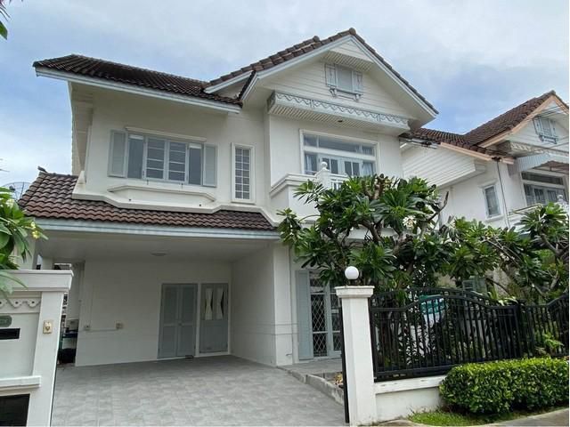 PT12 ให้เช่า บ้านเดี่ยว 2 ชั้น หมู่บ้าน พาร์คเวย์ ชาเล่ต์  PARKWAY CHALET ถนนรามคำแหง 190/1