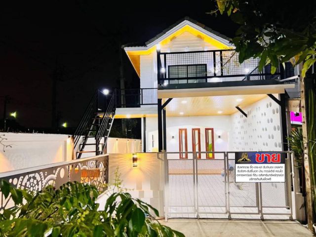 บ้านแฝด 2 ชั้น #หมู่บ้าน​หมู่บ้าน​พฤกษา​30/1​ ถนนบ้านกล้วย-ไทรน้อย  และสามารถเข้าถนนวัดลาดปลาดุกได้ บางบัวทอง นนทบุรี​