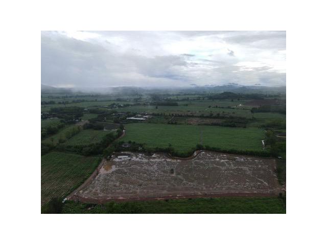 Vายที่ดินวิวเขาติดลำธารใกล้ อบต.ใกล้แหล่งชุมชน โรงพยาบาล อ.ด่านช้าง สุพรรณ ใกล้กรุงเทพ