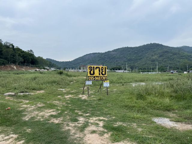 ขายที่ดินเนินเขา 1 - 4 ไร่ ในซอยหัวหิน 102 ติดถนนซอยไปหัวหิน94และ102