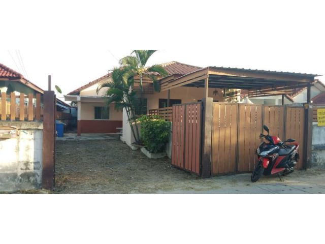 ขาย​บ้านเดี่ยว​ชั้นเดียว​2หลังเนื้อที่​70ตรว​ราคาถูก