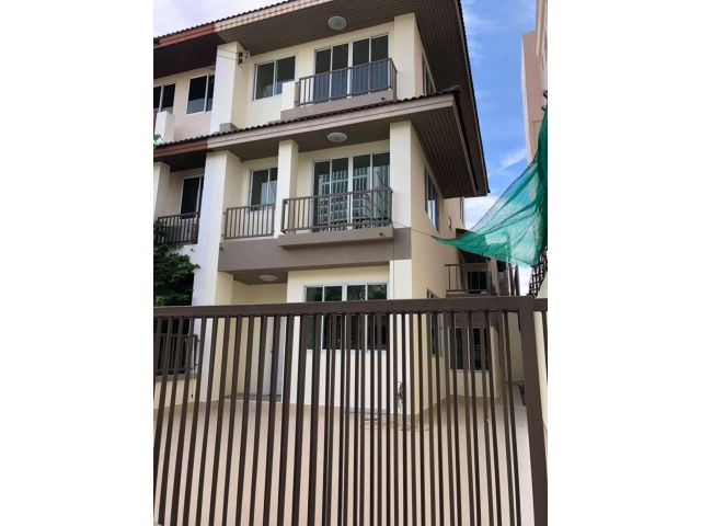ขายทาวน์โฮมออฟฟิศ 3 ชั้น #ห้องหัวมุม