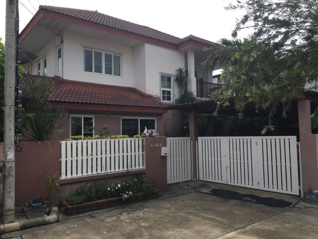 ***บ้านเดี่ยวนนทบุรี 2 ชั้นต่อเติมสวยๆ หลังมุม ตัว L