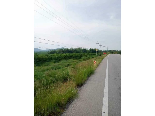 ขายที่ภบท5ไร่ล่ะ150,000ติดถนนเส้นหลักกำลังขยายถนนสี่เลน