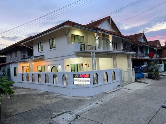 ทาวน์เฮาส์ 2 ชั้น ห้องมุม #หมู่บ้านพฤกษา11 รังสิตคลองสาม ตกแต่งใหม่ พร้อมเฟอร์นิเจอร์ ตกแต่งไม่เหมือนใคร บ้านสไตล์คาเฟ่