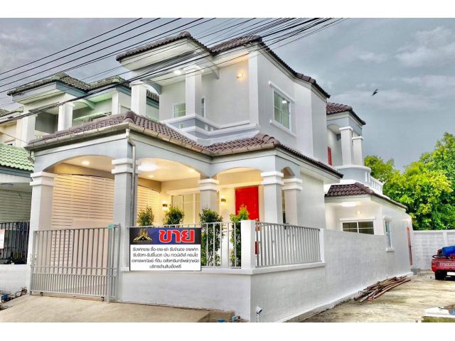 หมู่บ้านเศรณีวิลล่า