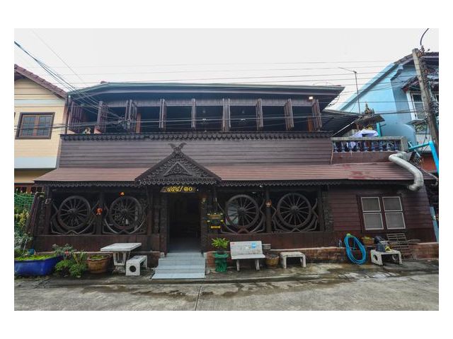 85807 - ขายบ้านครึ่งปูนครึ่งไม้ หลังเดียวในย่านลาดพร้าว-เลียบด่วน