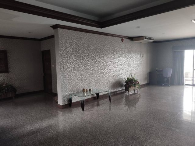 ด่วน พิเศษบ้านในสนามกอฟล์ 363 ตรว 6.600.000 บาท