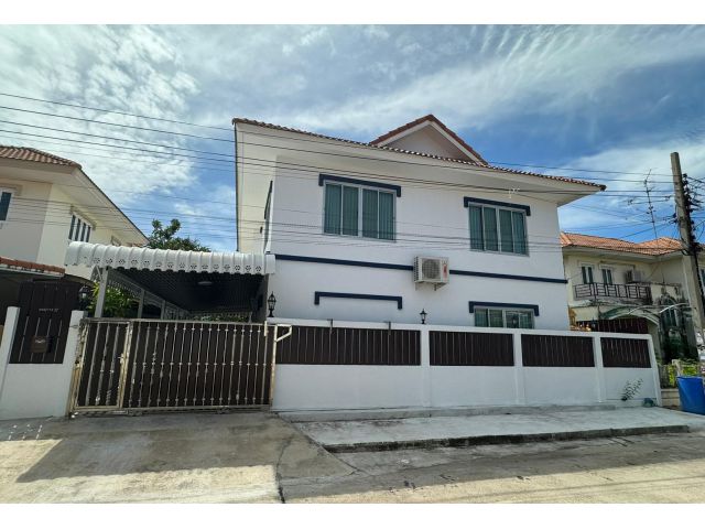 85191 - ขายบ้านเดี่ยว ตกแต่งใหม่ สภาพดี พร้อมอยู่