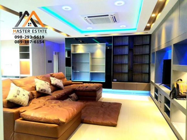 เลอ พรีเมียร์ 1 คอนโดหรู ห้องใหญ่ Private พร้อมเฟอร์ฯ ตกแต่งสวย บนทำเลสุขุมวิท