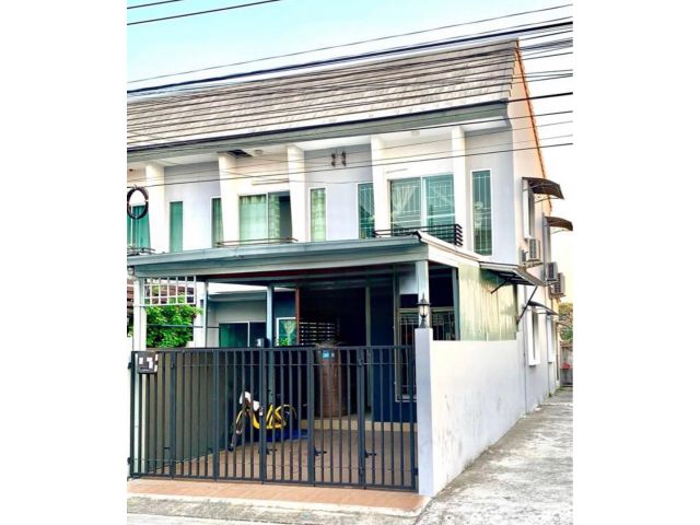 ขายทาวน์เฮ้าส์ 2 ชั้น มบ.คลัสเตอร์เฮ้าส์ หลังริม ซ.ร่มเกล้า 78(N.840)