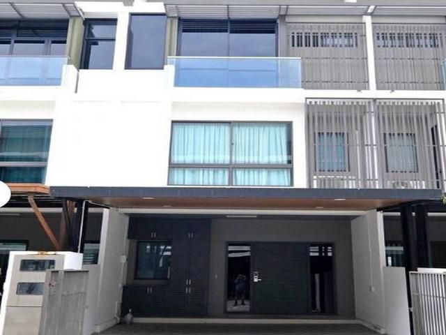 PN26 ขาย ทาวน์โฮม 3 ชั้น แลนด์มาร์ค เอกมัย-รามอินทรา LANDMARK EKAMAI-RAMINDRA ลาดพร้าว ถนนสุคนธสวัสดิ์25 ใกล้ CDC เลียบ