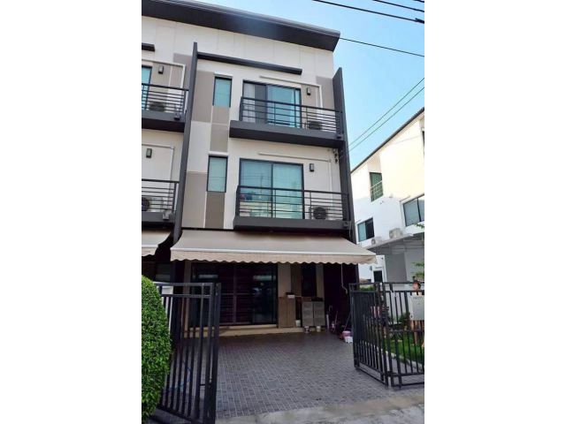 ขาย ทาวน์โฮม บ้านกลางเมือง นวมินทร์ 42 BAAN KLANG MUANG NAWAMIN 42