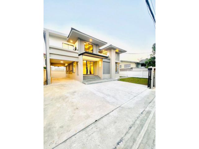 ขายบ้านสวยหรู หลังใหญ่ ทำเลดี ย่านสะพานใหม่ บางเขน ราคาถูกเวอร์จริง