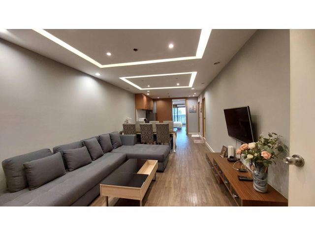 State Tower Silom for rent 1 bedroom 1 bathroom 68 sqm rental 35,000 baht/month