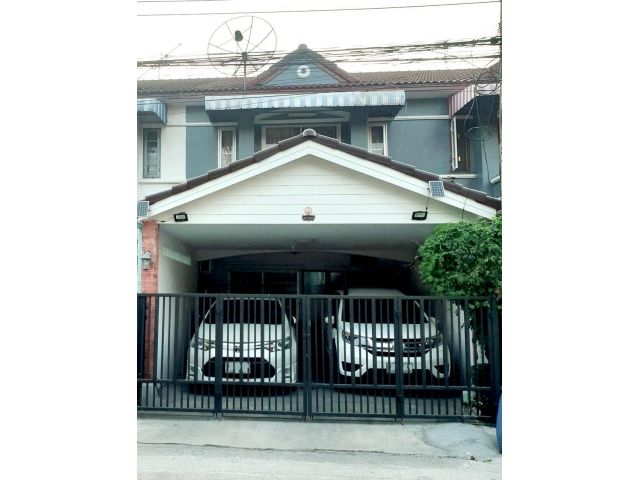 ขายถูกทำเลดี หมู่บ้าน K.C 3 หทัยราษฎร์ 39 ภายในบ้านเย็นสบาย 3 ห้องนอน 2 ห้องน้ำ หน้ากว้าง 5 เมตร ใช้สอย 120 ตร.ม. 22ตร.ว
