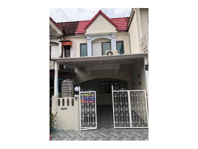 ขายบ้านทาวน์เฮ้าส์ 16.8 ตร.ว ม.เย็นสุข ซ.ลาดพร้าว87 แยก8