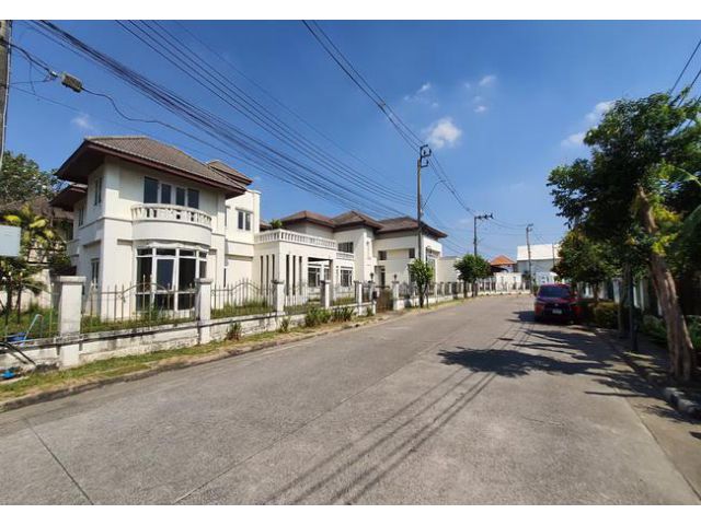 ขายบ้านเดี่ยว หมู่บ้านบ้านสวนพุทธมณฑล สาย 1 ถนนบรมราชชนนี ตลิ่งชัน กรุงเทพมหานคร