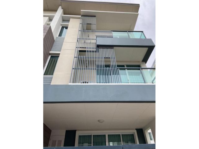 ให้เช่า ทาวน์โฮม Town Avenue Srinagarindra 195 ตรม. 48 ตร.วา