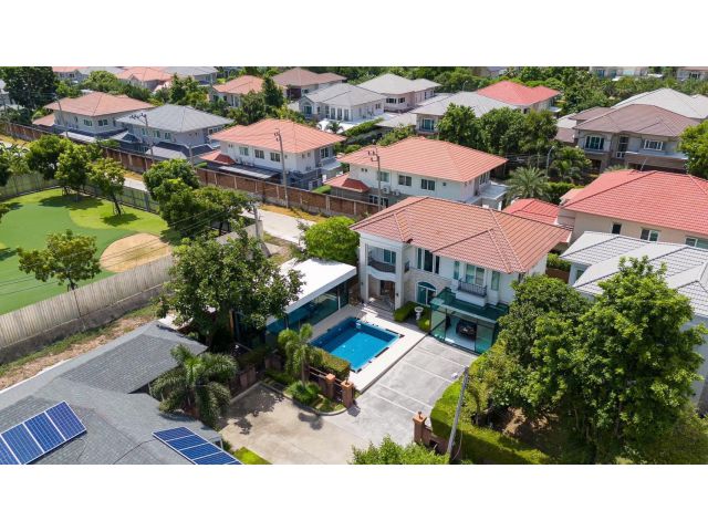ขายบ้าน ลัดดารมย์ อิลิแกนซ์ (Elegance) ราชพฤกษ์-รัตนาธิเบศร์ Q House บ้านเดี่ยว 2 ชั้น เฟอร์นิเจอร์ Built in ทั้งหลัง พร