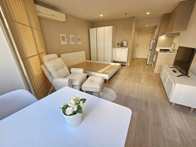 Silom Park View for rent Studio unit 31 sqm rental 18,000 baht/month